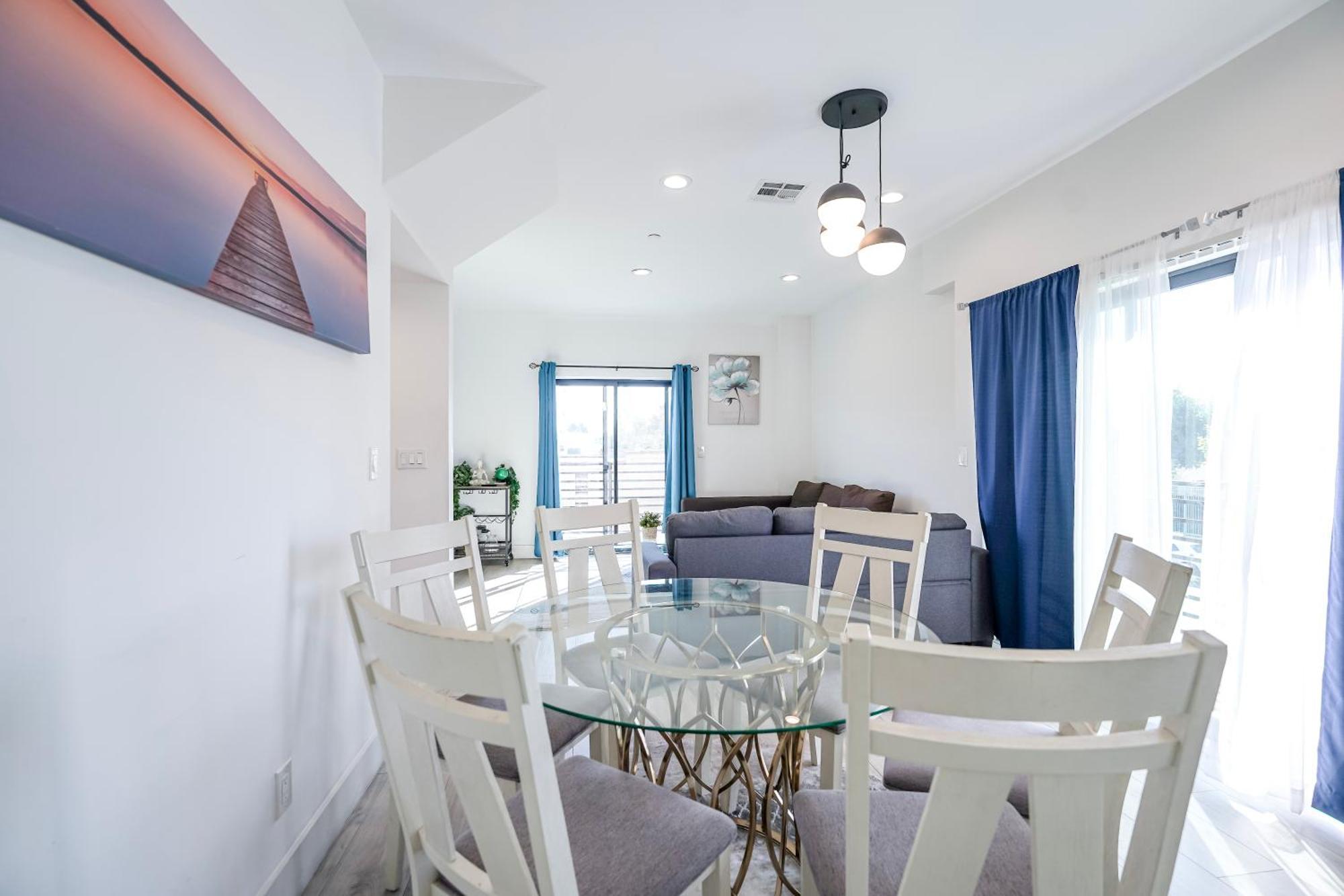 Apartment Hollywood Famous Townhome With Pvt Rooftop Scenic Views
