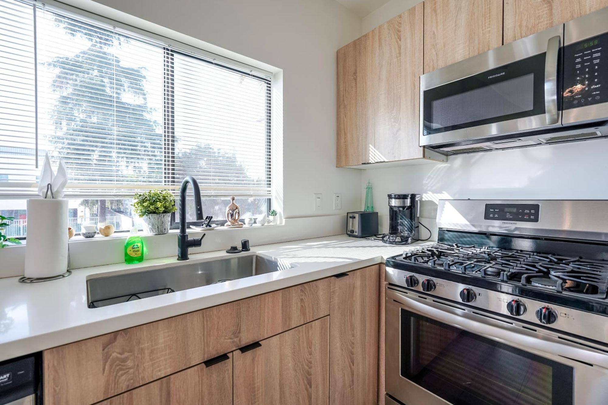 Apartment Hollywood Famous Townhome With Pvt Rooftop Scenic Views Los Angeles
