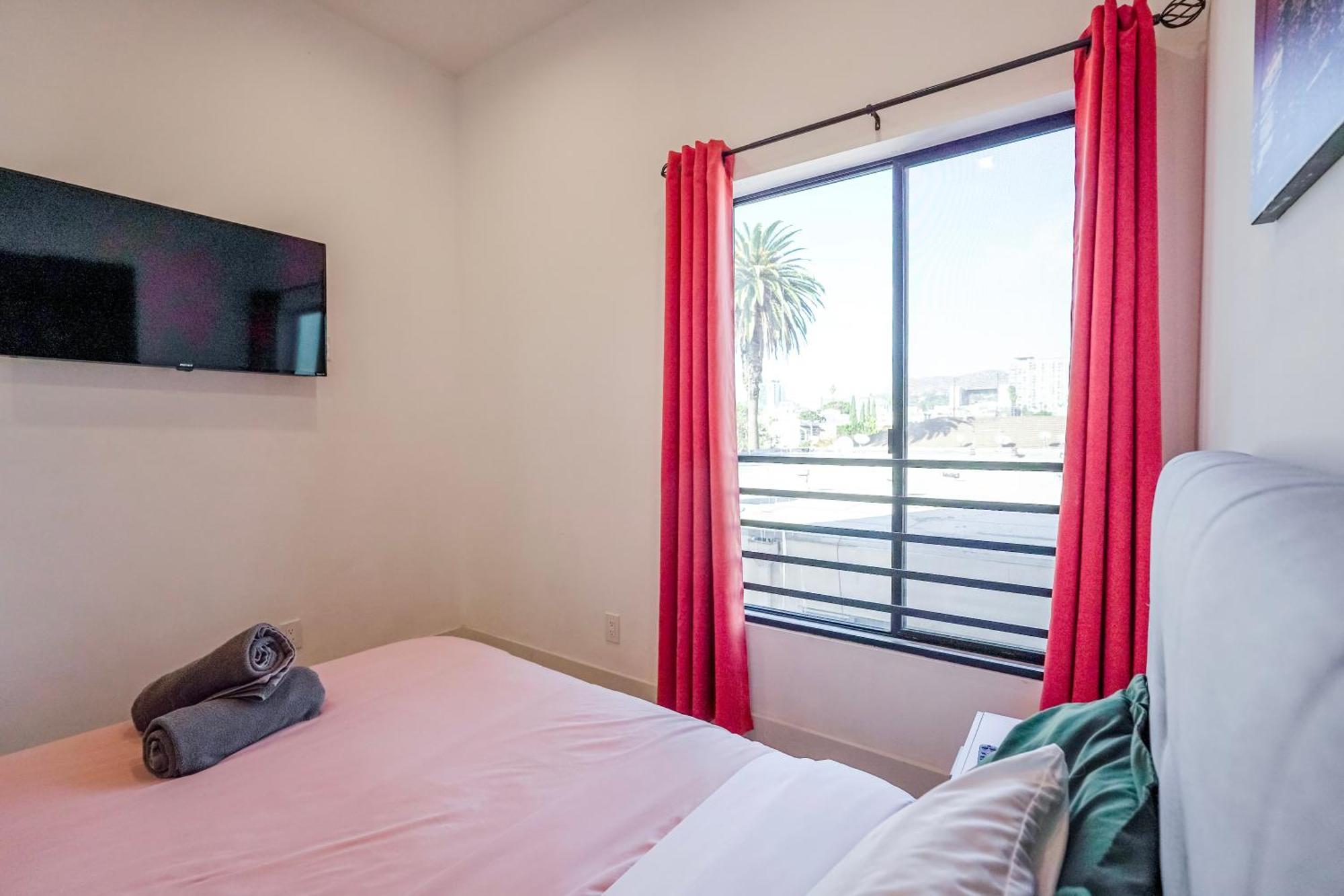 Apartment Hollywood Famous Townhome With Pvt Rooftop Scenic Views