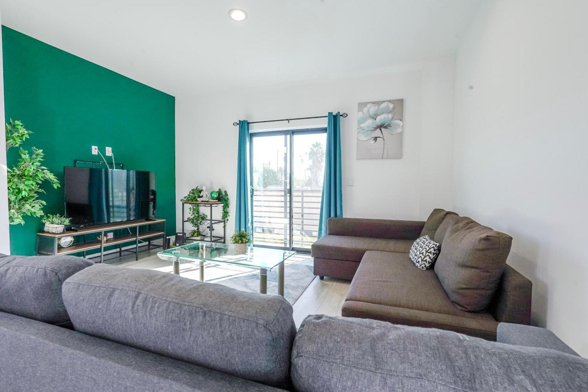 Hollywood Famous Townhome With Pvt Rooftop Scenic Views Apartment *