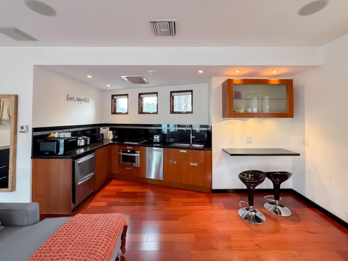 Holiday home Modern 4br Gem Near Beverly Hills By Allevo Homes Los Angeles