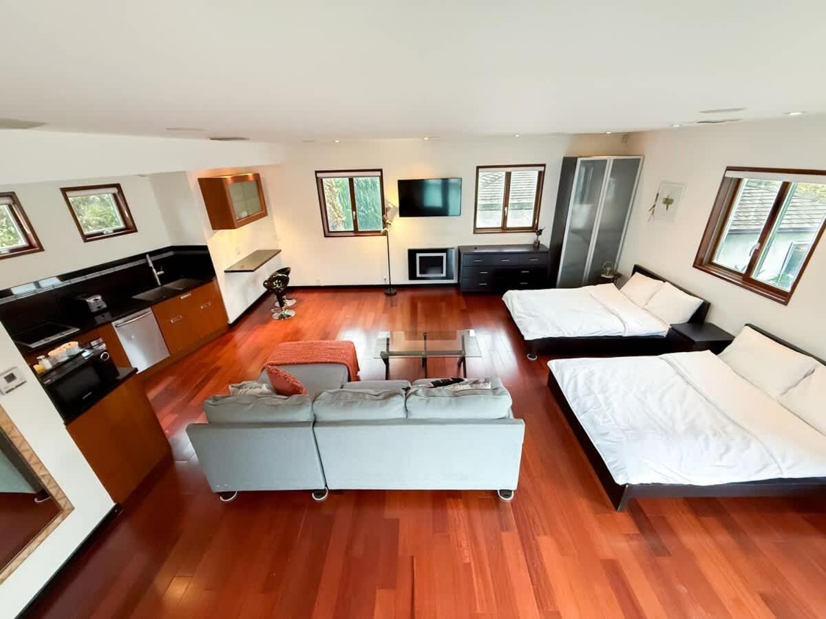 Modern 4br Gem Near Beverly Hills By Allevo Homes * Los Angeles