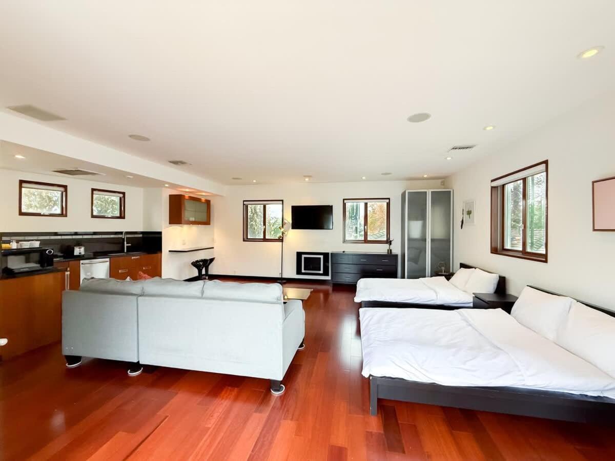 Holiday home Modern 4br Gem Near Beverly Hills By Allevo Homes