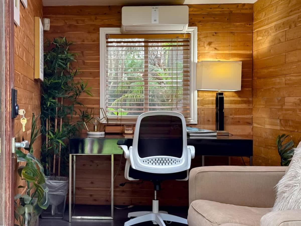 Modern 4br Gem Near Beverly Hills By Allevo Homes Holiday home Los Angeles