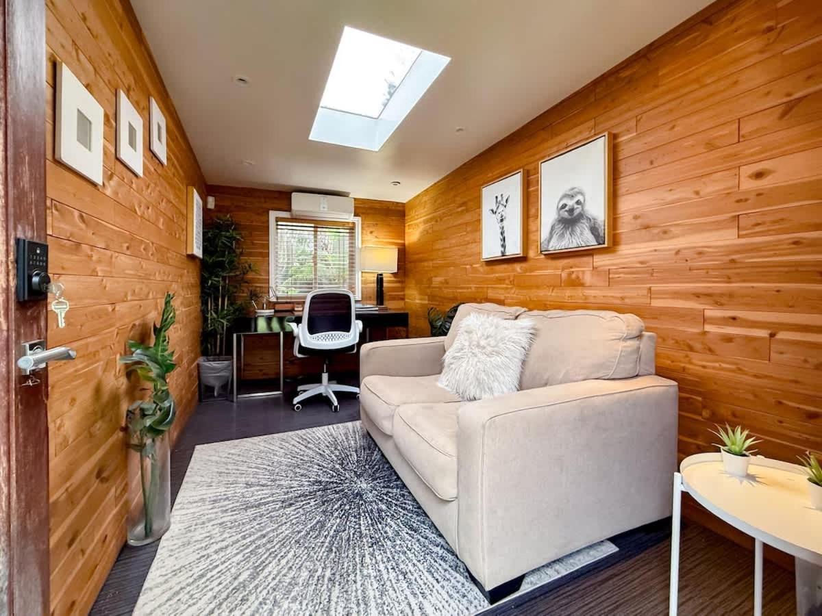Modern 4br Gem Near Beverly Hills By Allevo Homes Holiday home *