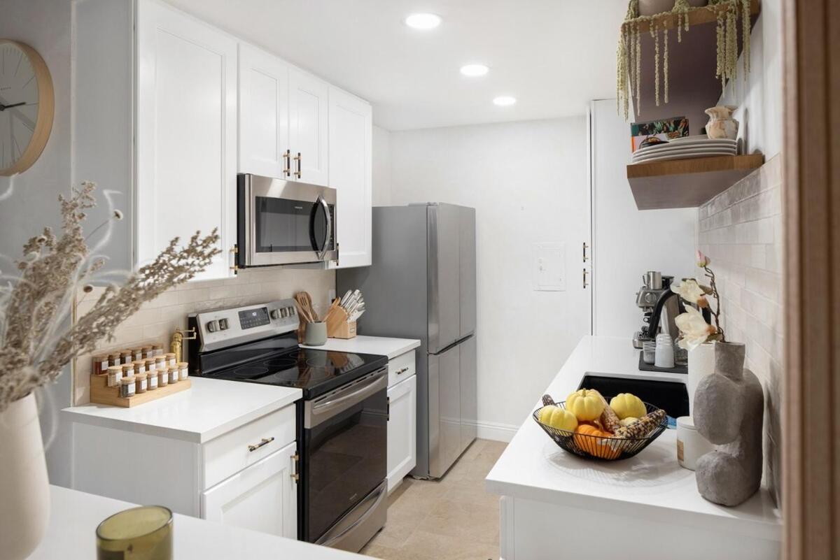 Mediterranean La Loft W Pool, Fitness & Tennis Courts Los Angeles