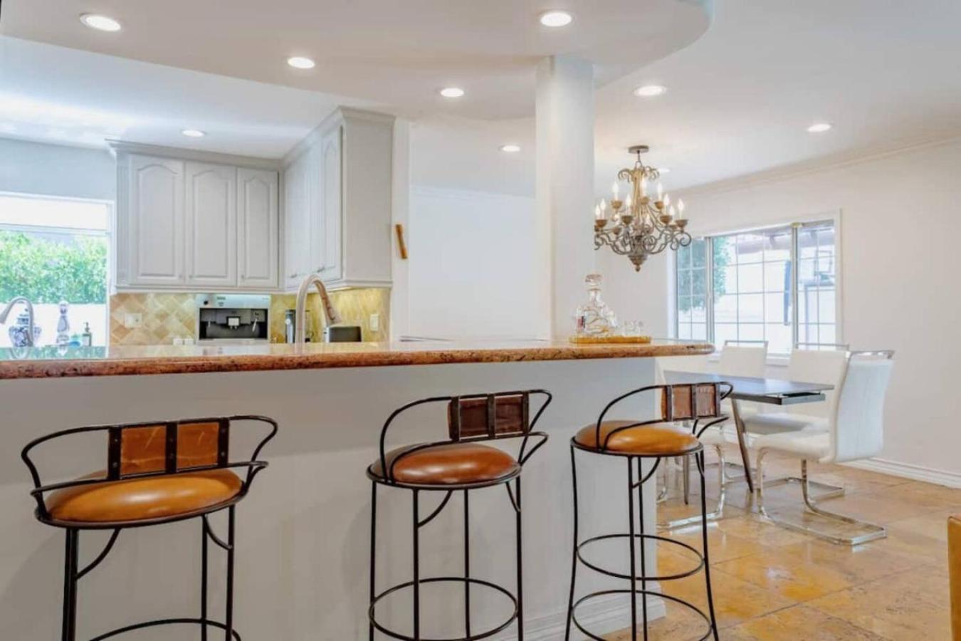 Holiday home 468a Massive 5 Bedroom With Beautiful Pool Los Angeles