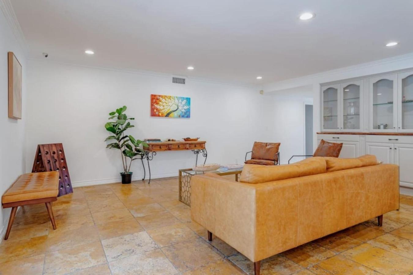 468a Massive 5 Bedroom With Beautiful Pool Holiday home