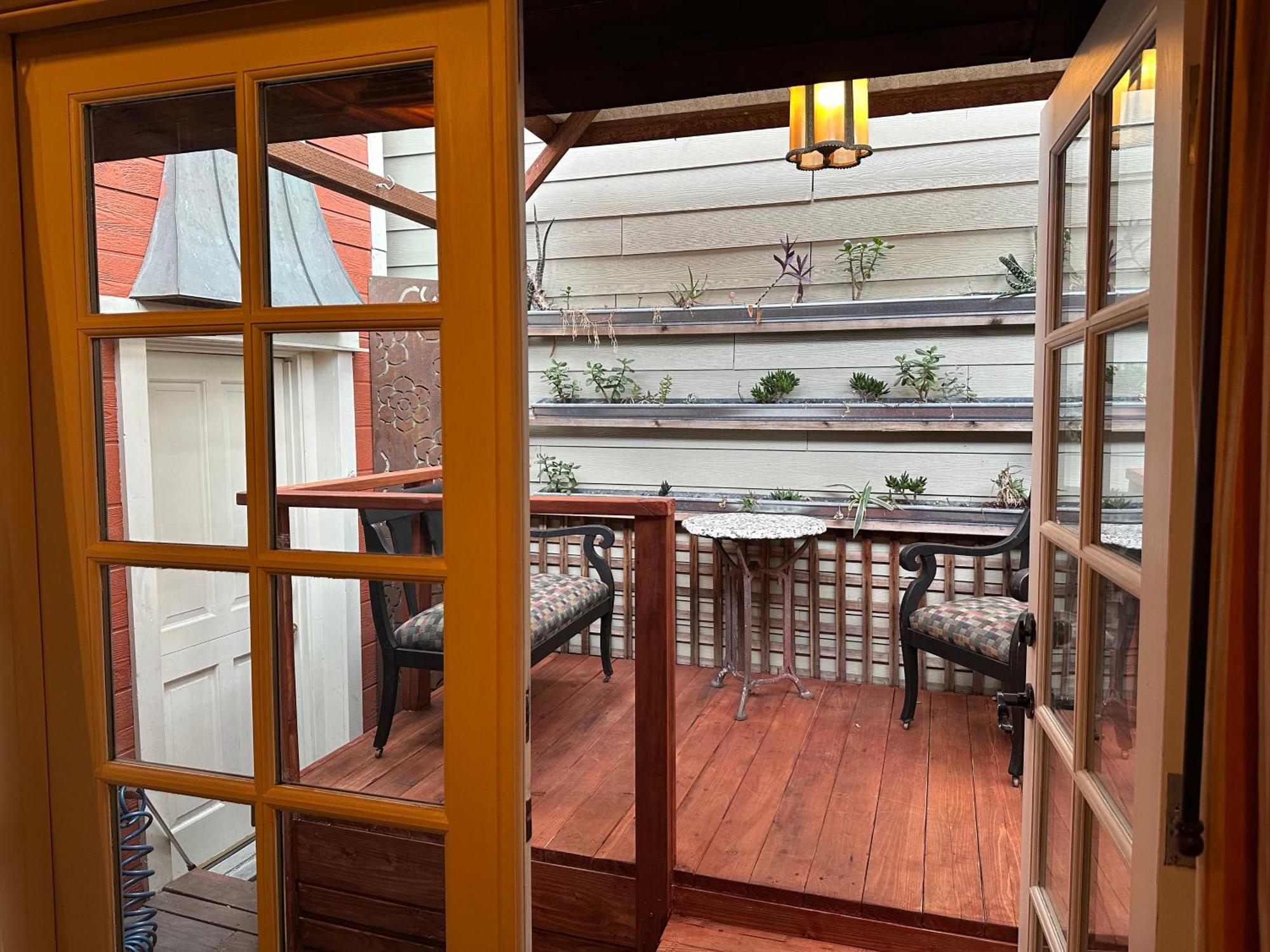The Rosemary Hostel Los Angeles