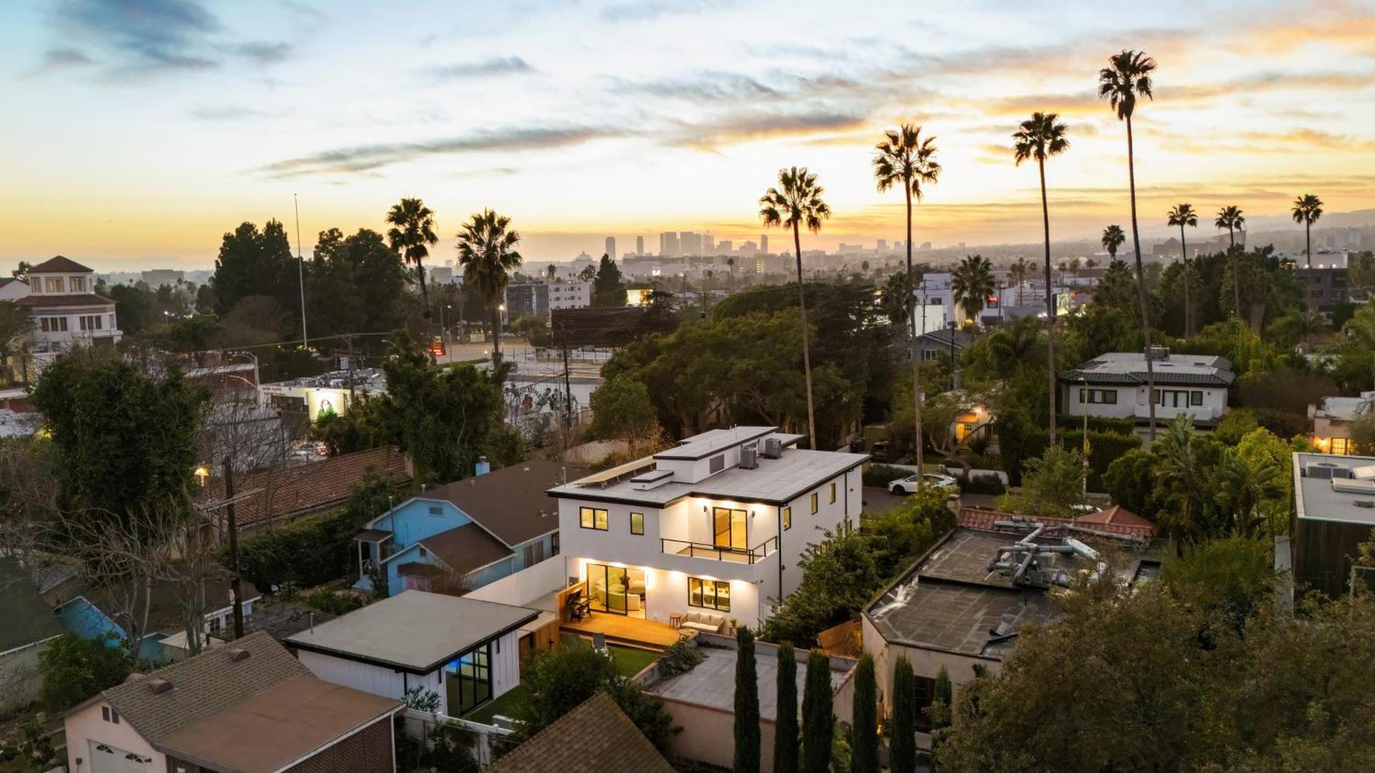 Holiday home Ogden Oasis By Avantstay Pool Hot Tub Large Yard Steps To Melrose Avenue *