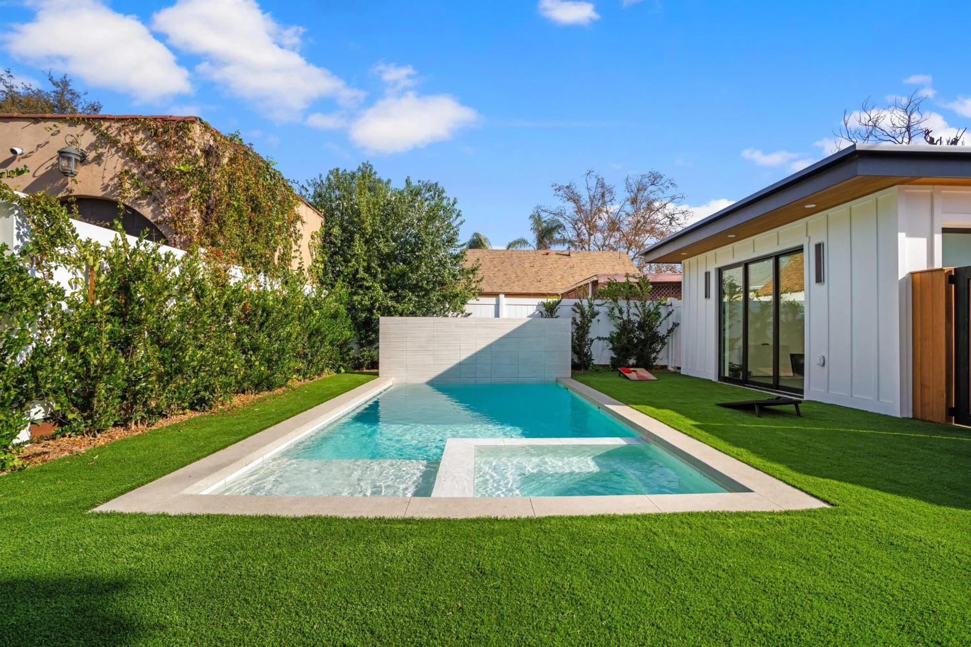 Ogden Oasis By Avantstay Pool Hot Tub Large Yard Steps To Melrose Avenue Holiday home