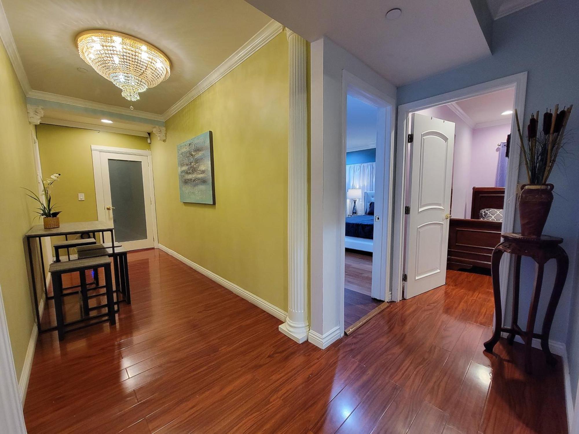 3 Bedroom Guest First Floor Unit With Patio Area Right Next To The Mrc 10 Minutes From Rodeo Drive Washer Dryer Wifi And * Los Angeles