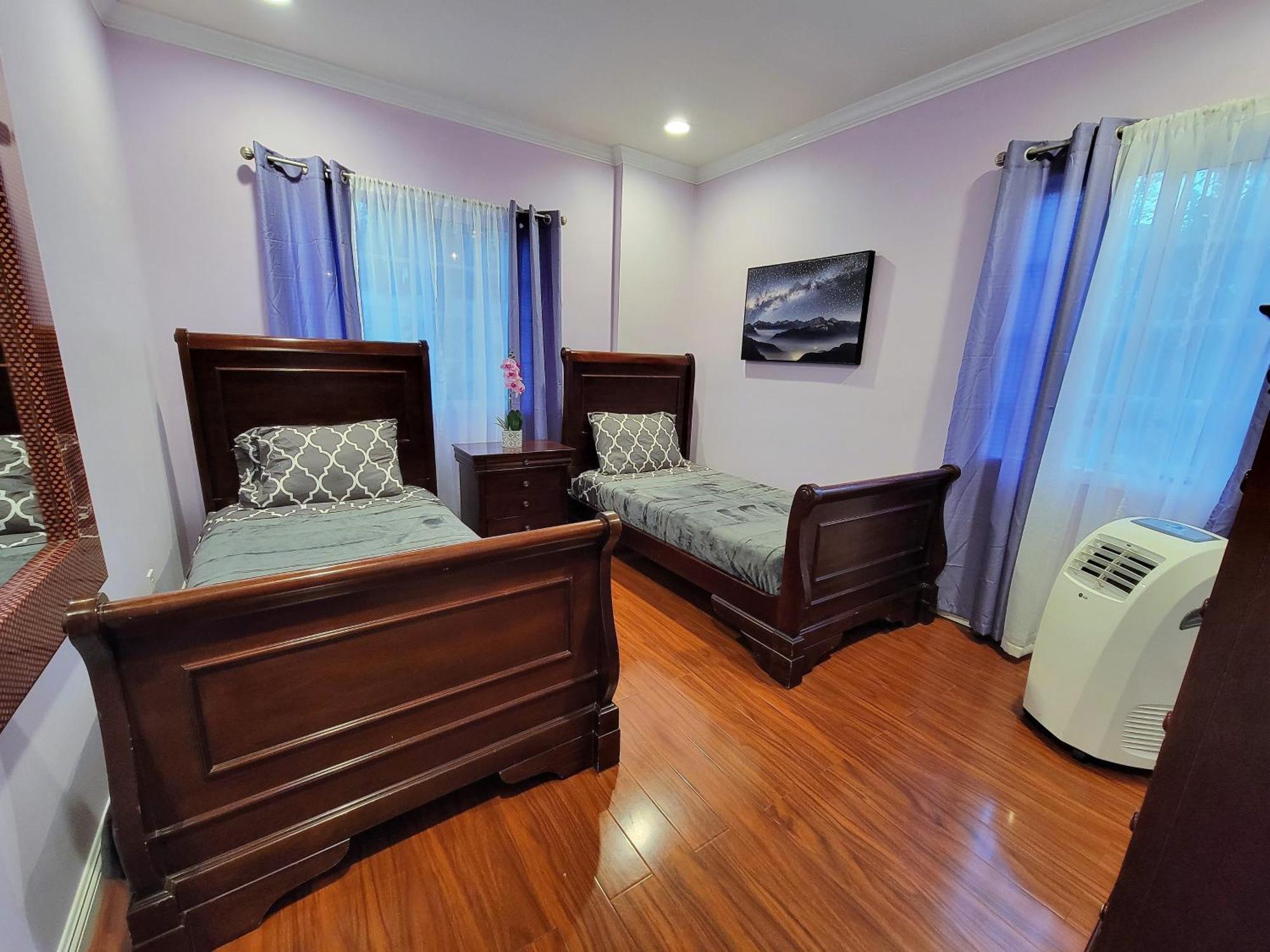 3 Bedroom Guest First Floor Unit With Patio Area Right Next To The Mrc 10 Minutes From Rodeo Drive Washer Dryer Wifi And Apartment