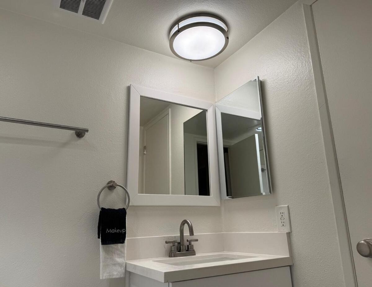 Beverly Hills Charm Rodeo Cedar Apartment Los Angeles