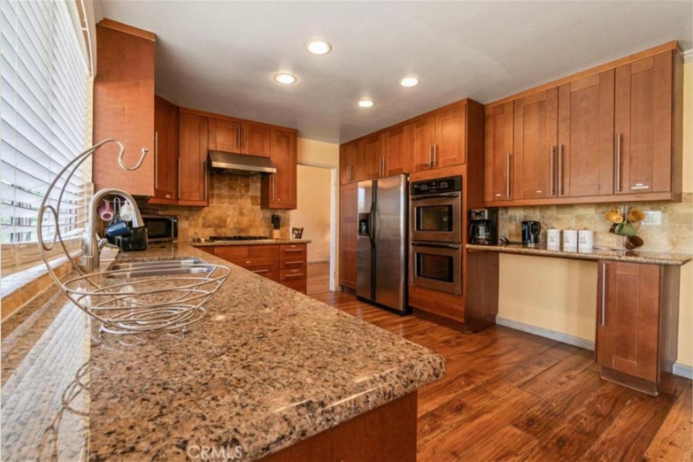 Covello Charming Prime Location Exceptional Amenities