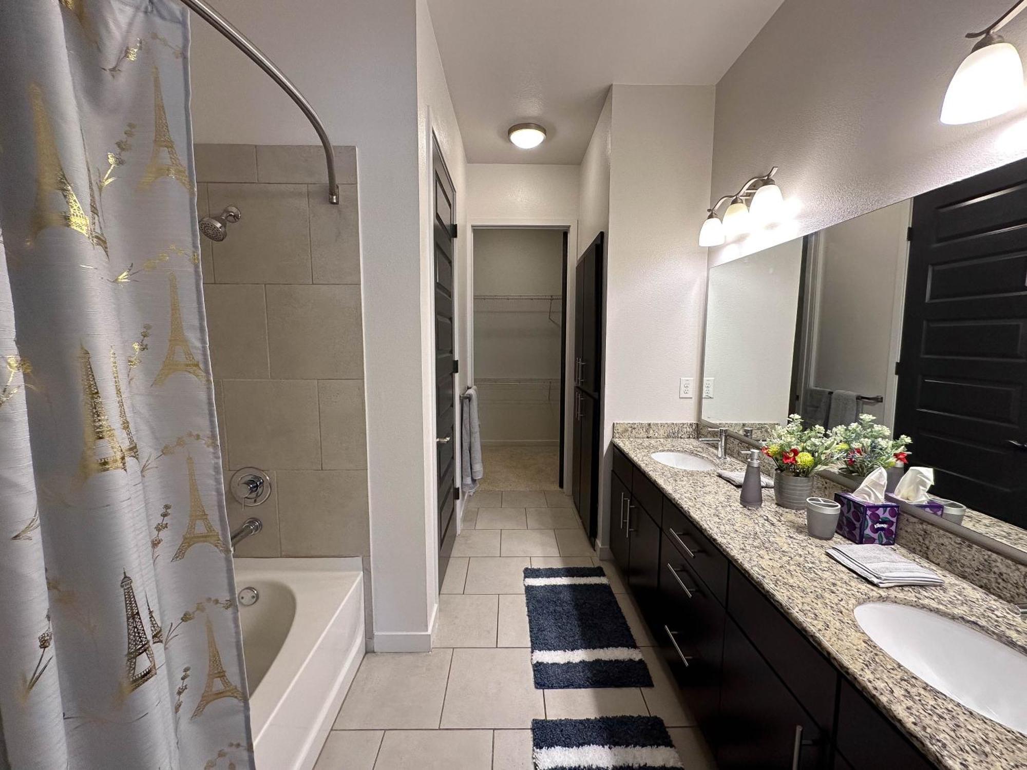 Lux 2 Bedroom In Woodland Hills Apartamento