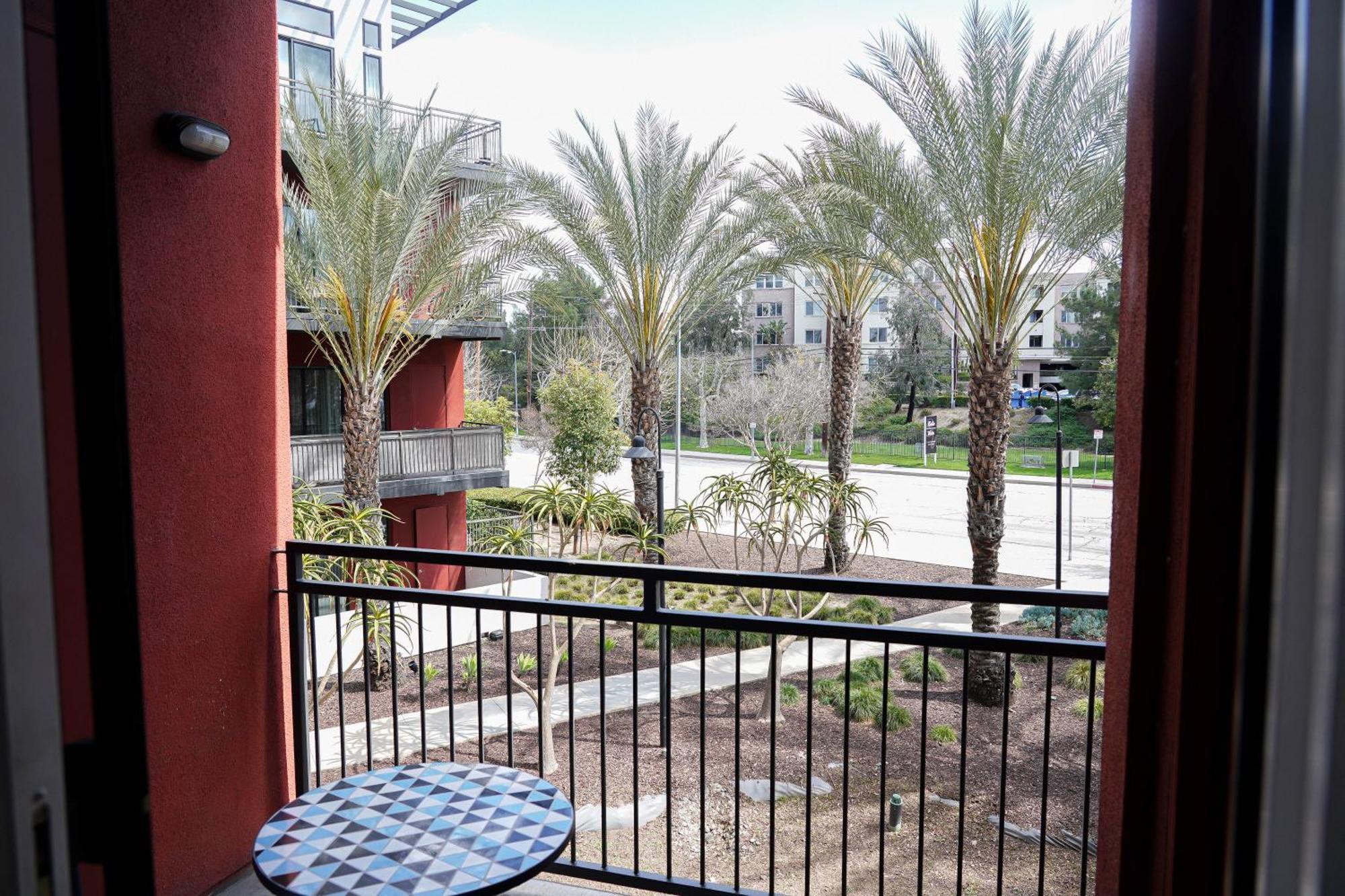 Lux 2 Bedroom In Woodland Hills Apartamento *