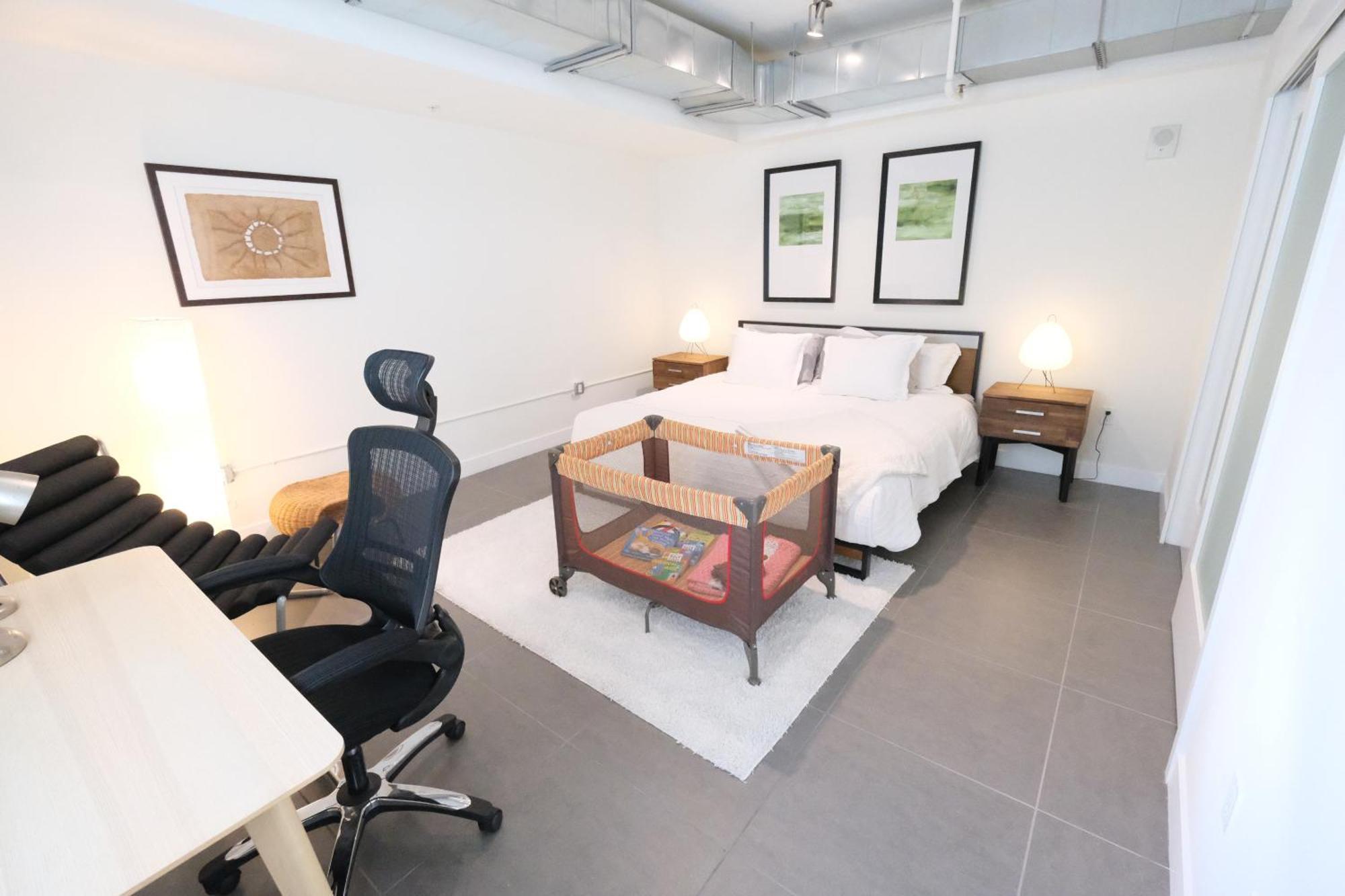 Cozy 2 Bedroom Retreat In Vibrant Dtla Awaits! Los Angeles