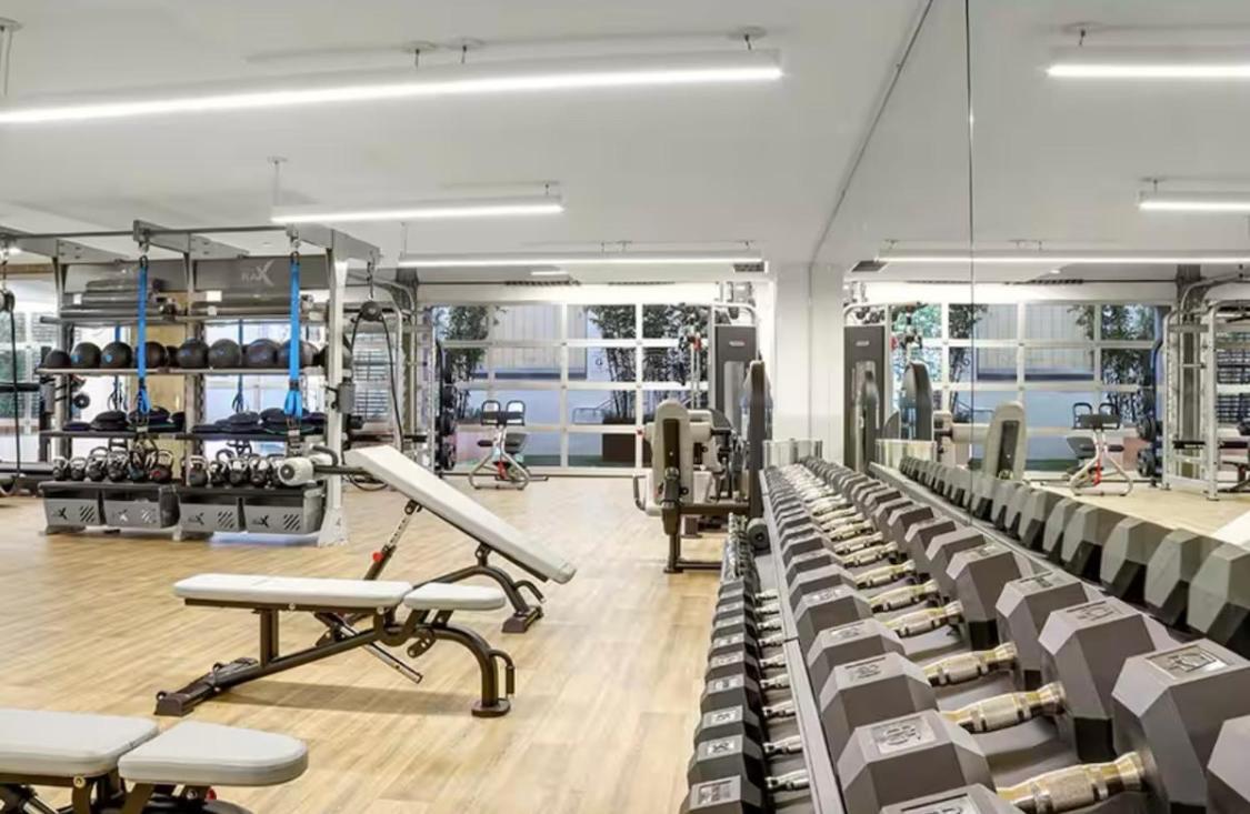 Heart Of Hollywood-walk Of Fame 1bd With View -free Parking, Balcony, Wifi, Rooftop, Gym, Upscale Amenities * Los Angeles