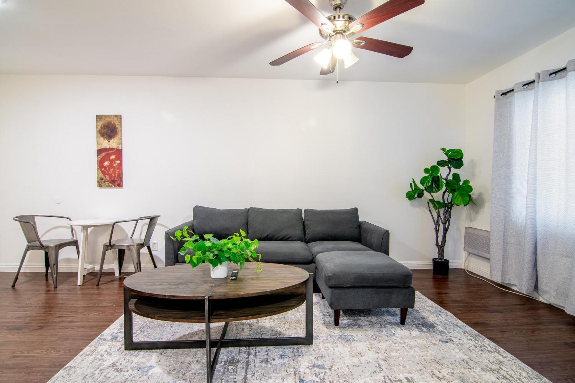Charming 1-bedroom Near Beverly Hills & Pico Dining * Los Angeles