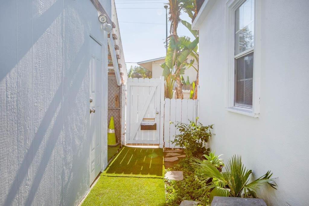 West La Chariton Apartment