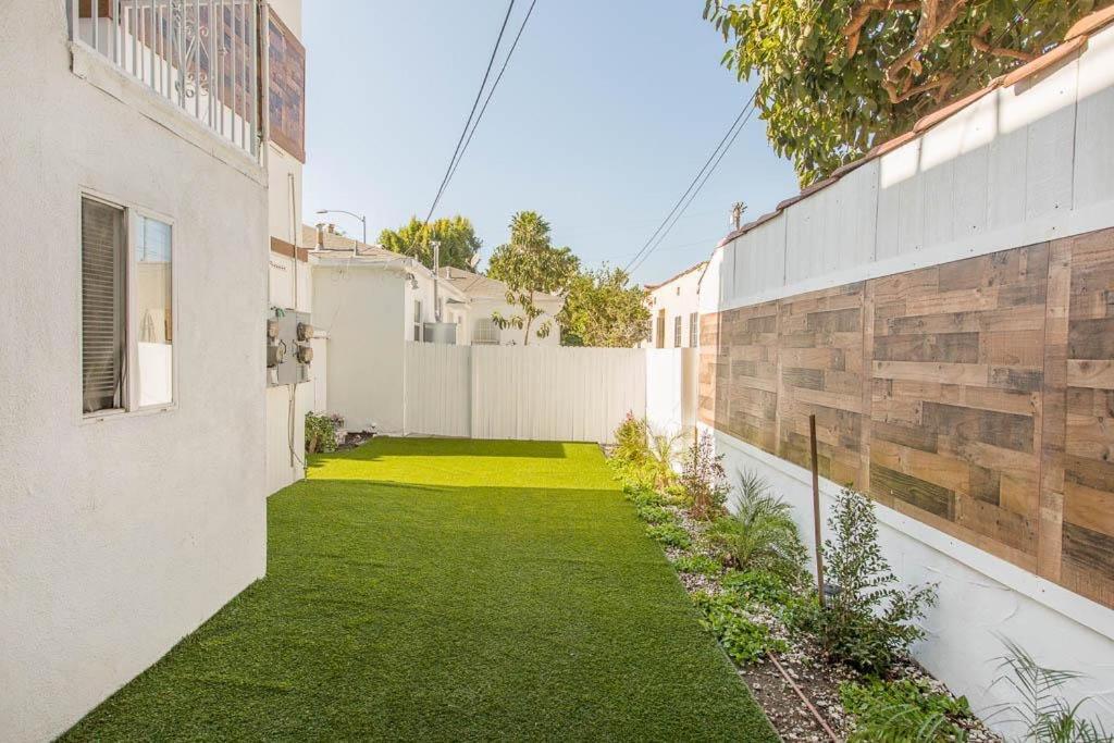 West La Chariton Apartment *