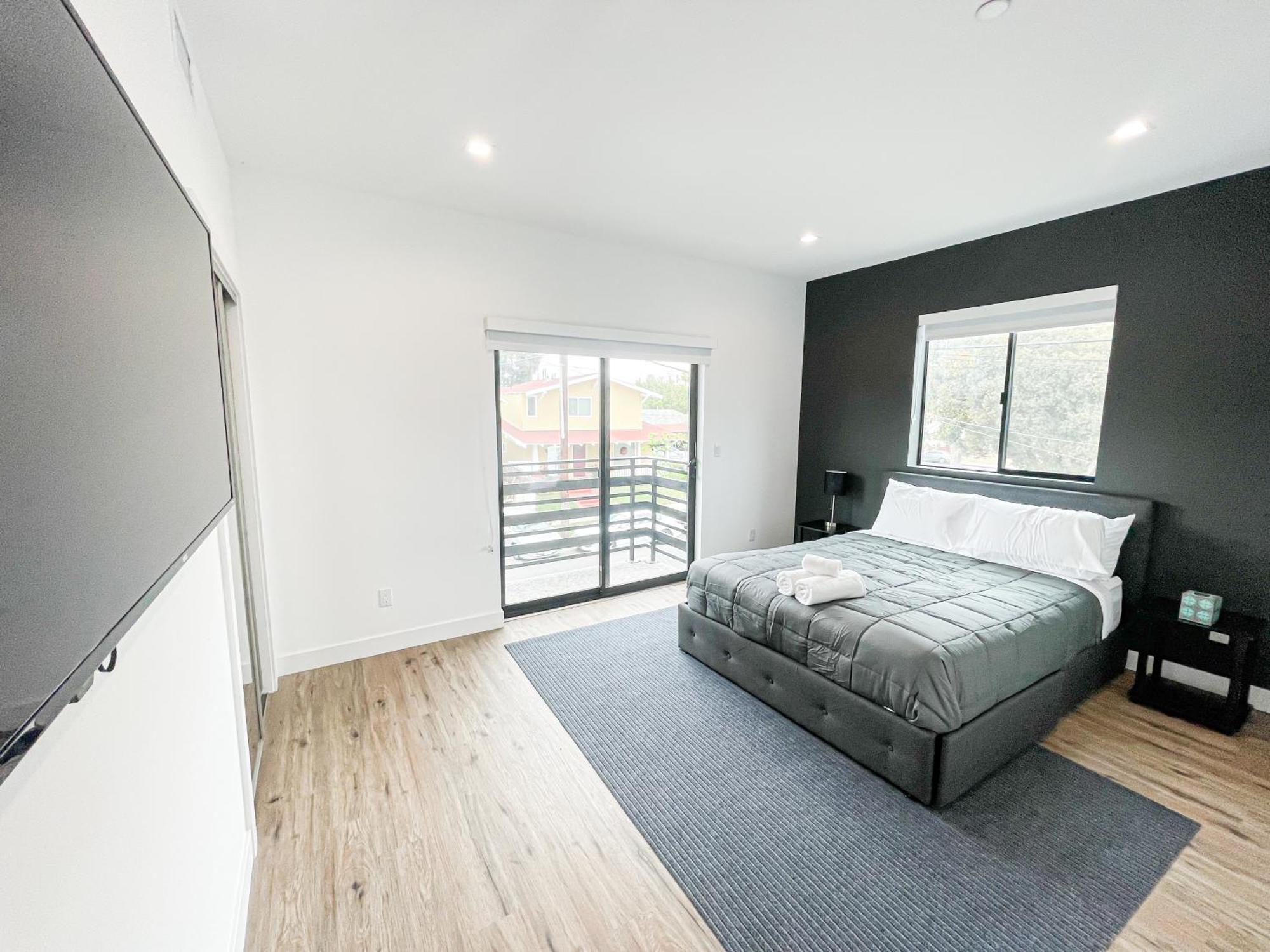 Stylish 4br Townhouse In Mid - Cr2-c2 Casa de férias *