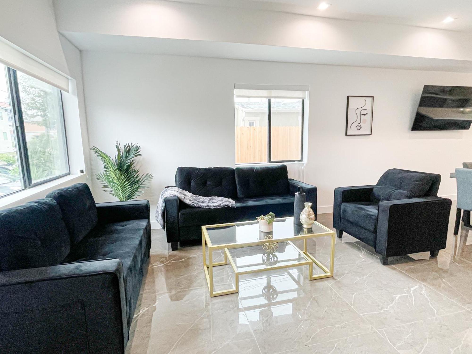 Casa de férias Stylish 4br Townhouse In Mid - Cr2-c2
