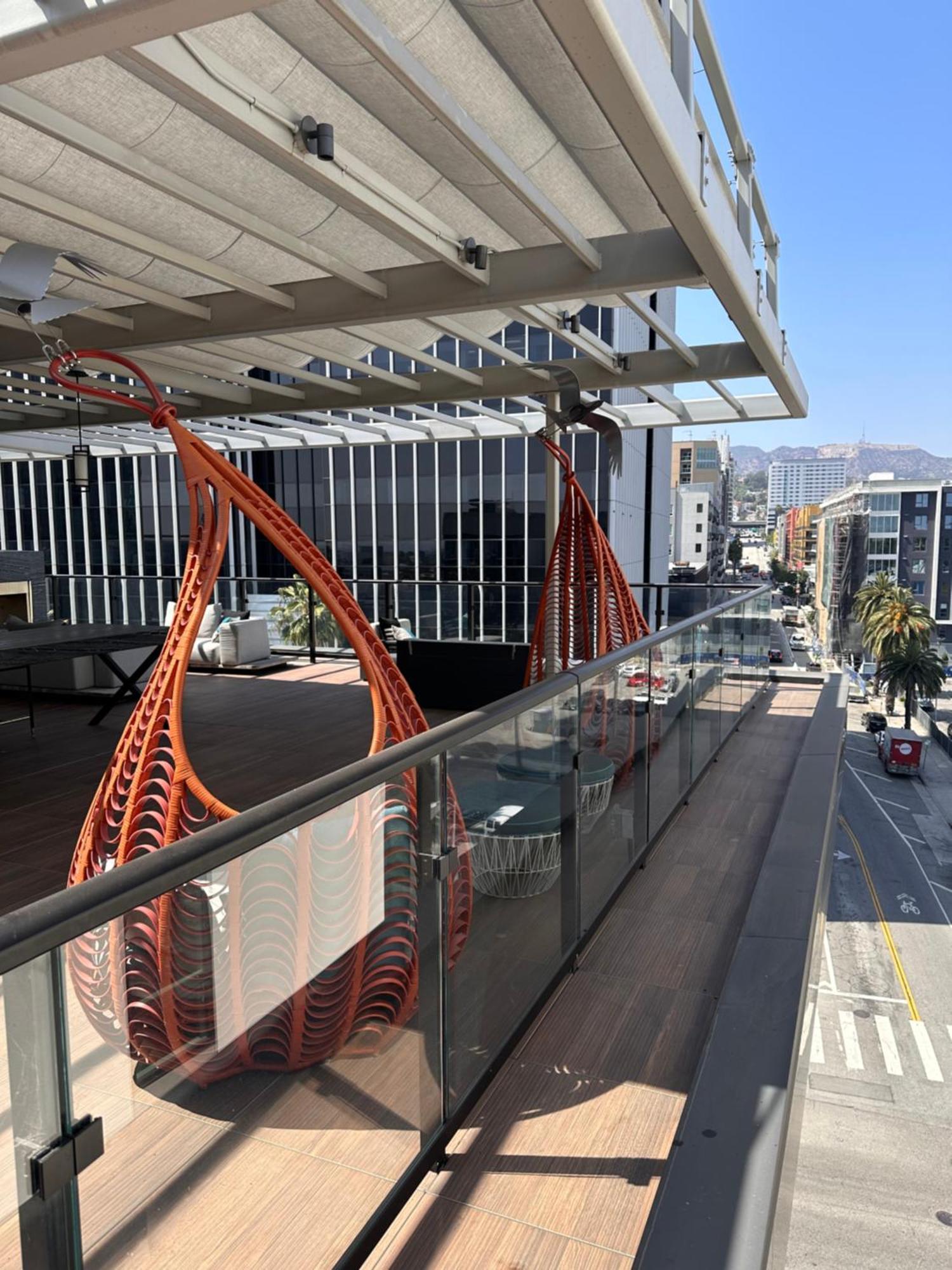 Wallace Luxurious * Los Angeles