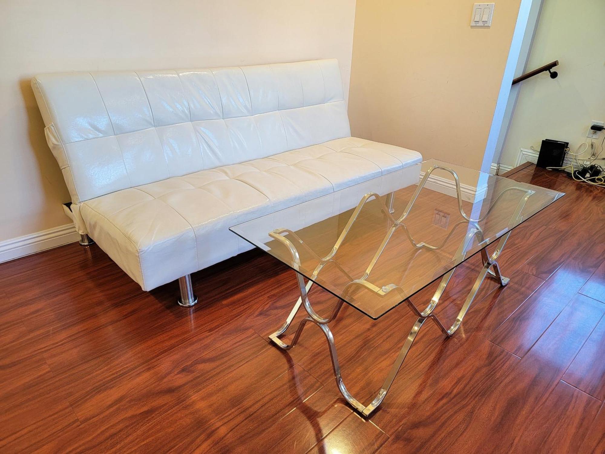 3 Bedroom By The Mrc And 5 Minutes To Rodeo Drive Wifi Tv Patio Walk To Restaurants *