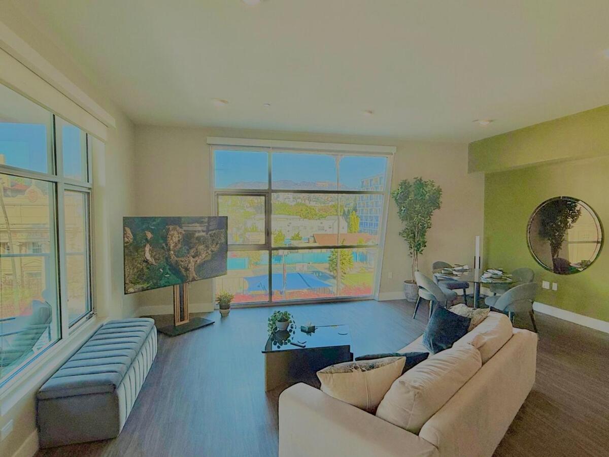 Aparthotel Hollywood Sign View 2 Bed 2 Bath Premium Corner *