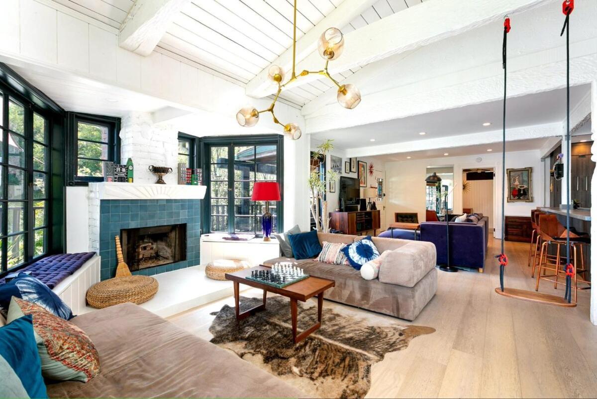Luxury Canyon Escape - Stunning 3-bedroom, 2-bath Sanctuary *