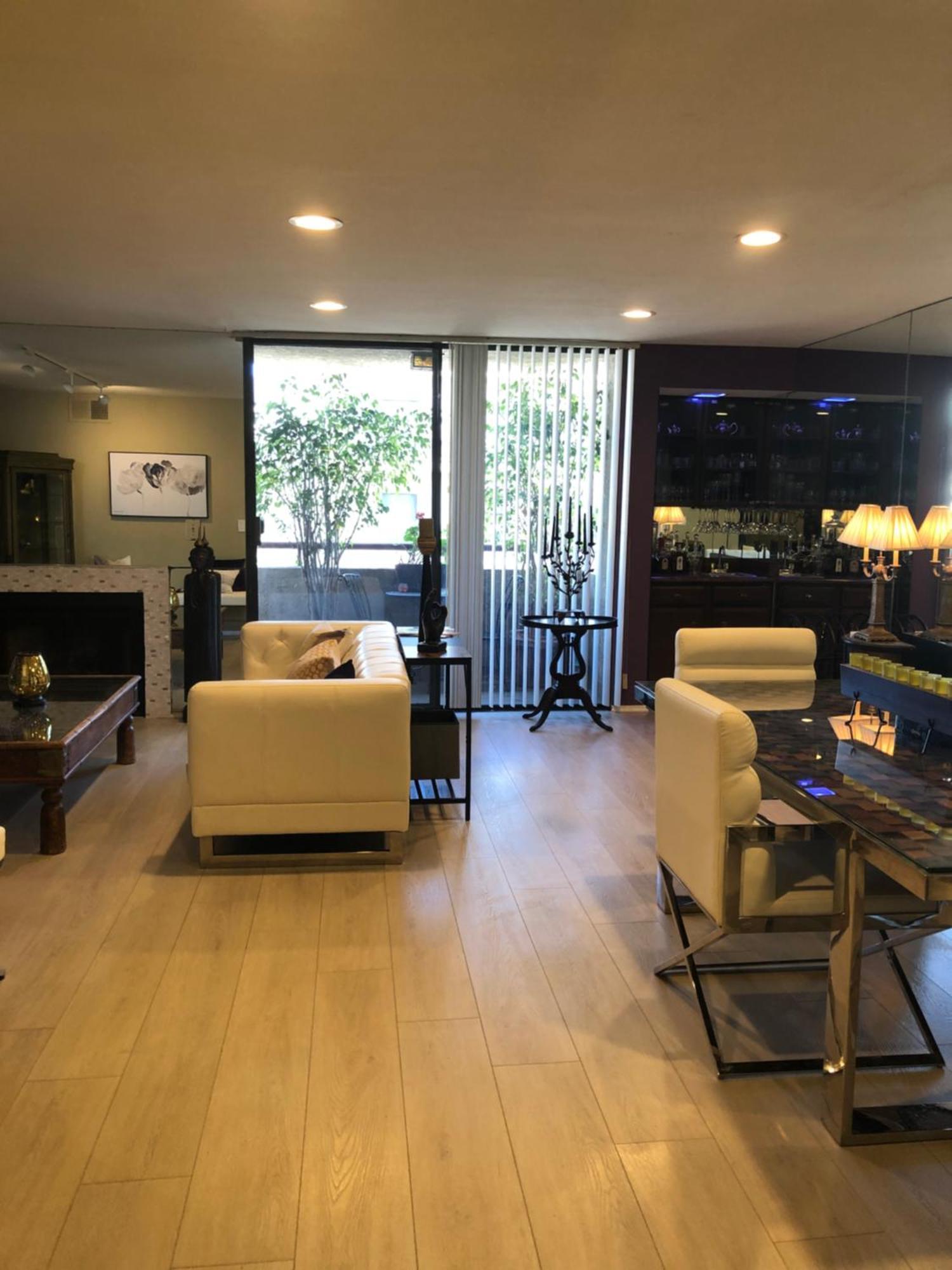 Location West La Spacious With Hottub *