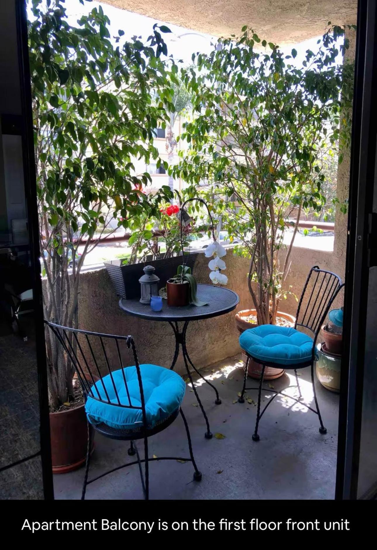 Location West La Spacious With Hottub * Los Angeles