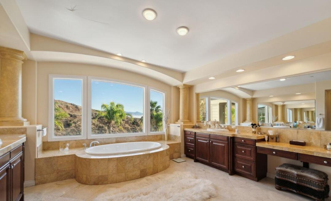 Beautiful Porter Ranch Los Angeles
