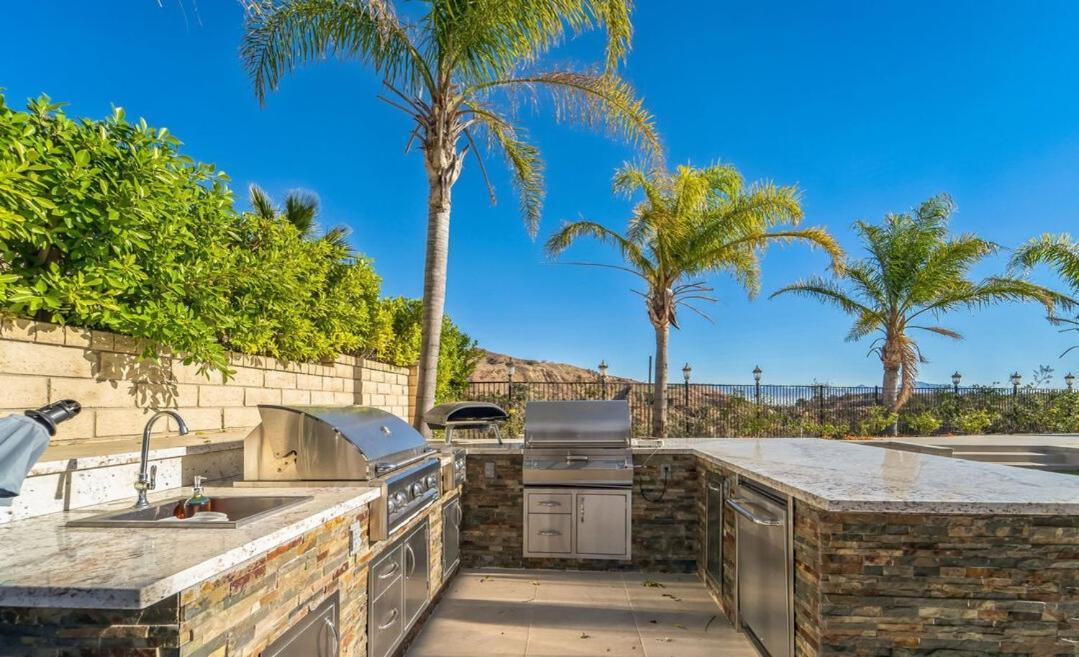 Beautiful Porter Ranch
