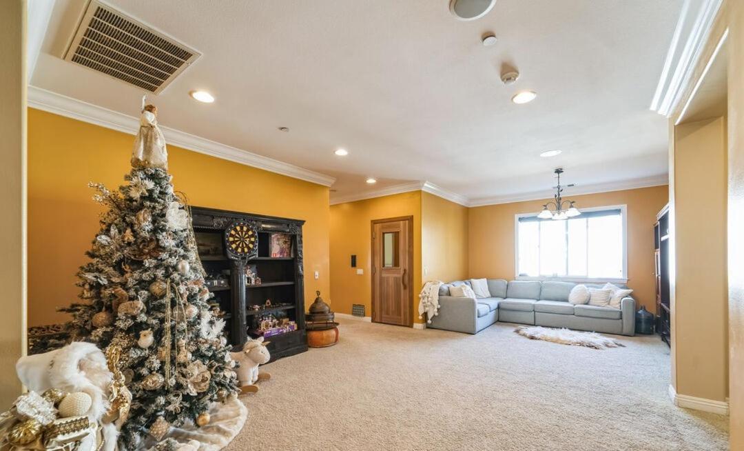 Holiday home Beautiful Porter Ranch
