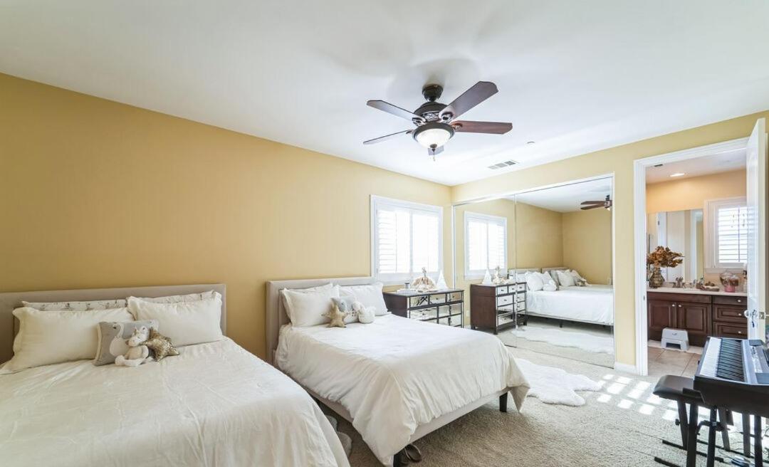 Beautiful Porter Ranch Holiday home Los Angeles
