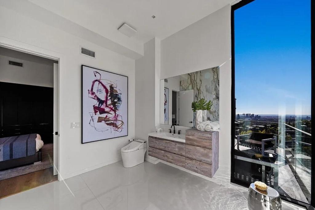 Haslam Terrace * Los Angeles