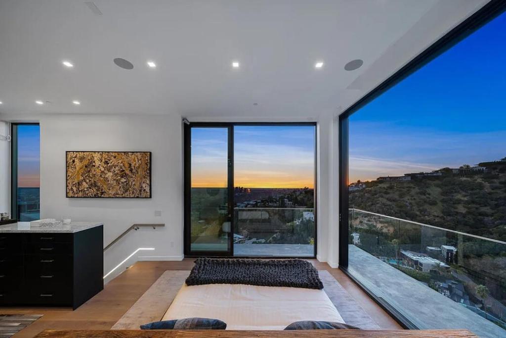 Haslam Terrace * Los Angeles