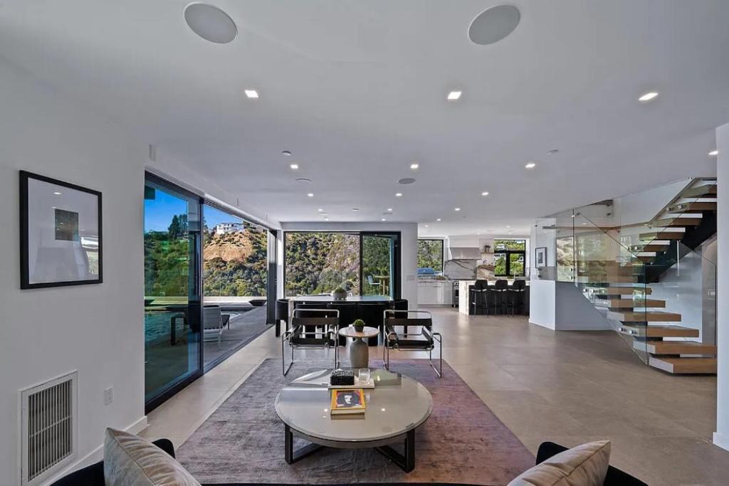 Haslam Terrace * Los Angeles