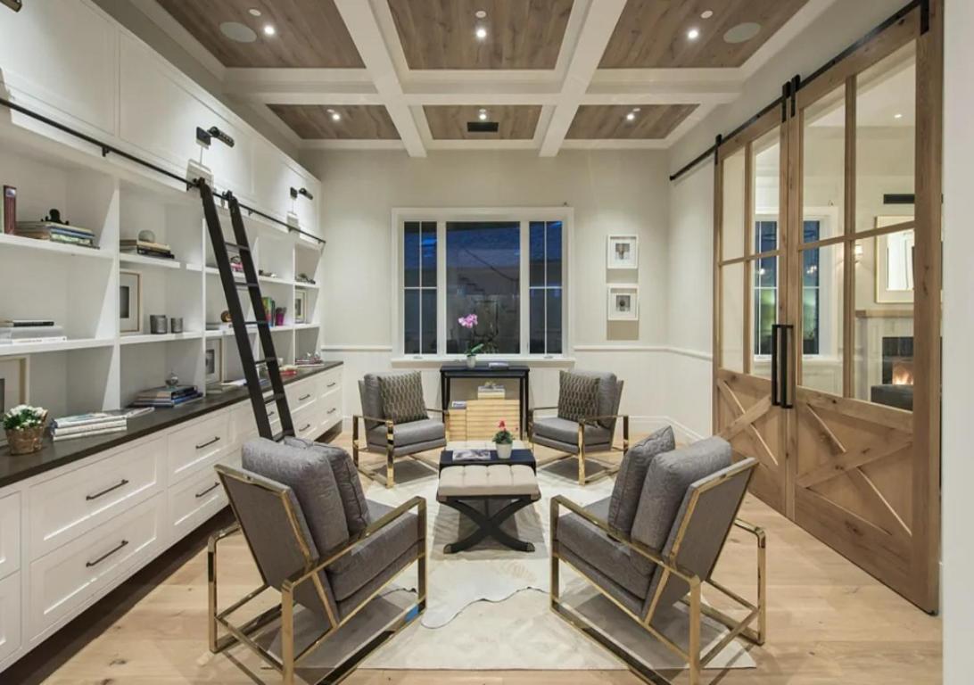 Mandeville Canyon Apartment