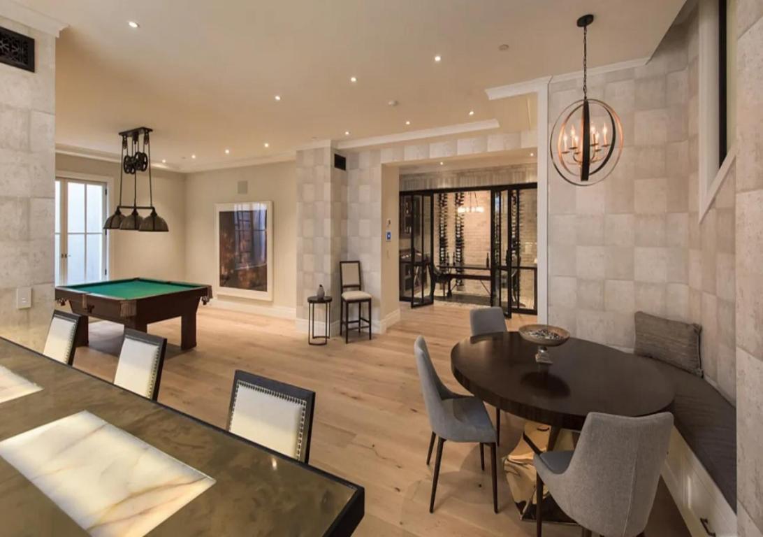Mandeville Canyon Apartment