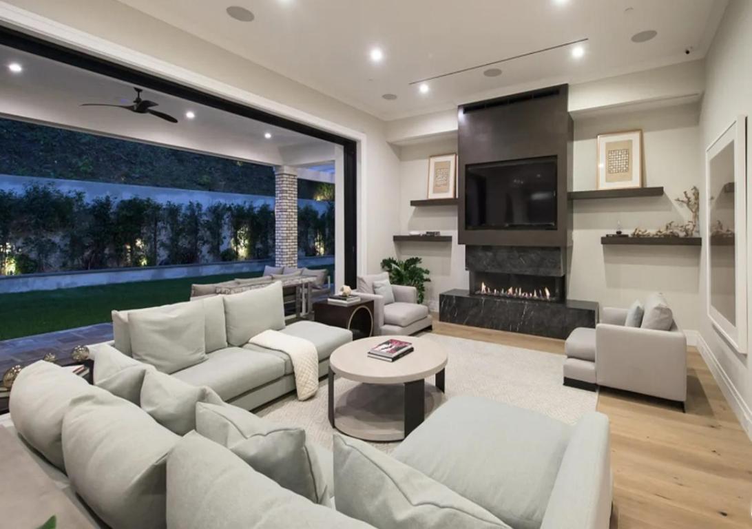 Mandeville Canyon Apartment Los Angeles
