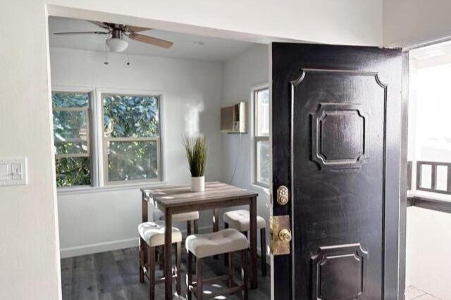 Apartment Fully Remodeled 1 Bedroom In Prime West Hollywood *