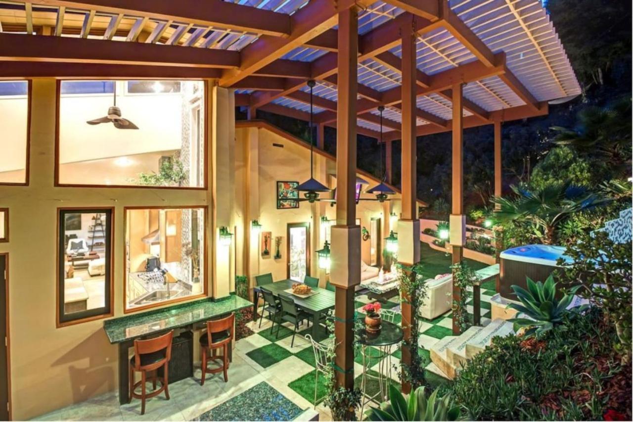 Holiday home Skyhill Oasis With Hot Tub Walk To Universal Los Angeles