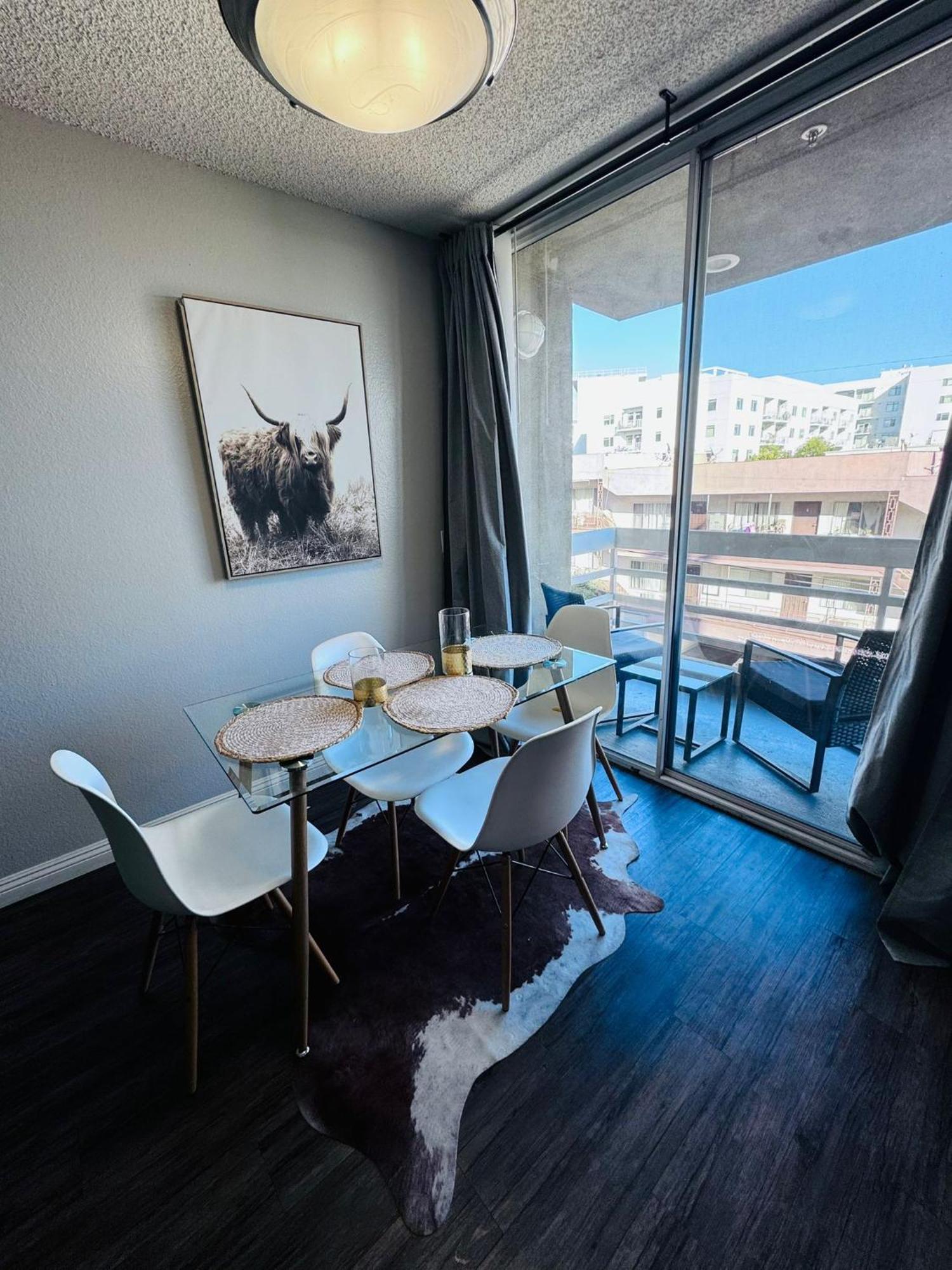 Apartment Amazing Universal Loft Free Parking