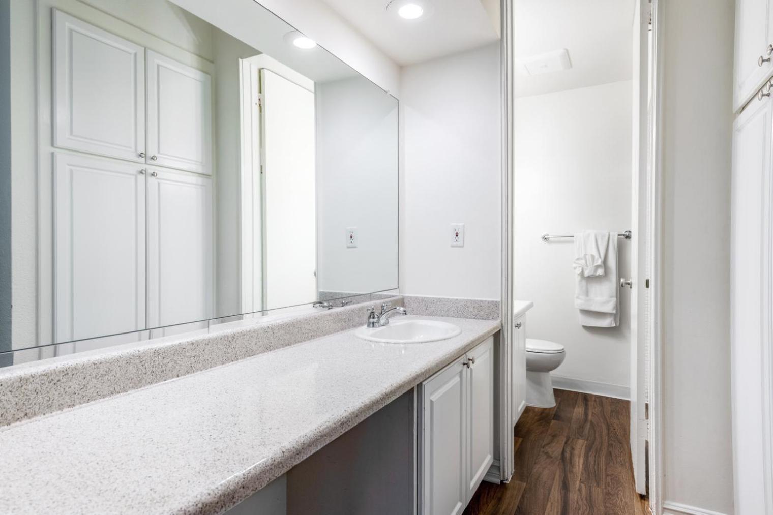 Culver 2br W Gym Pool Nr Shops Lax-329 * Los Angeles
