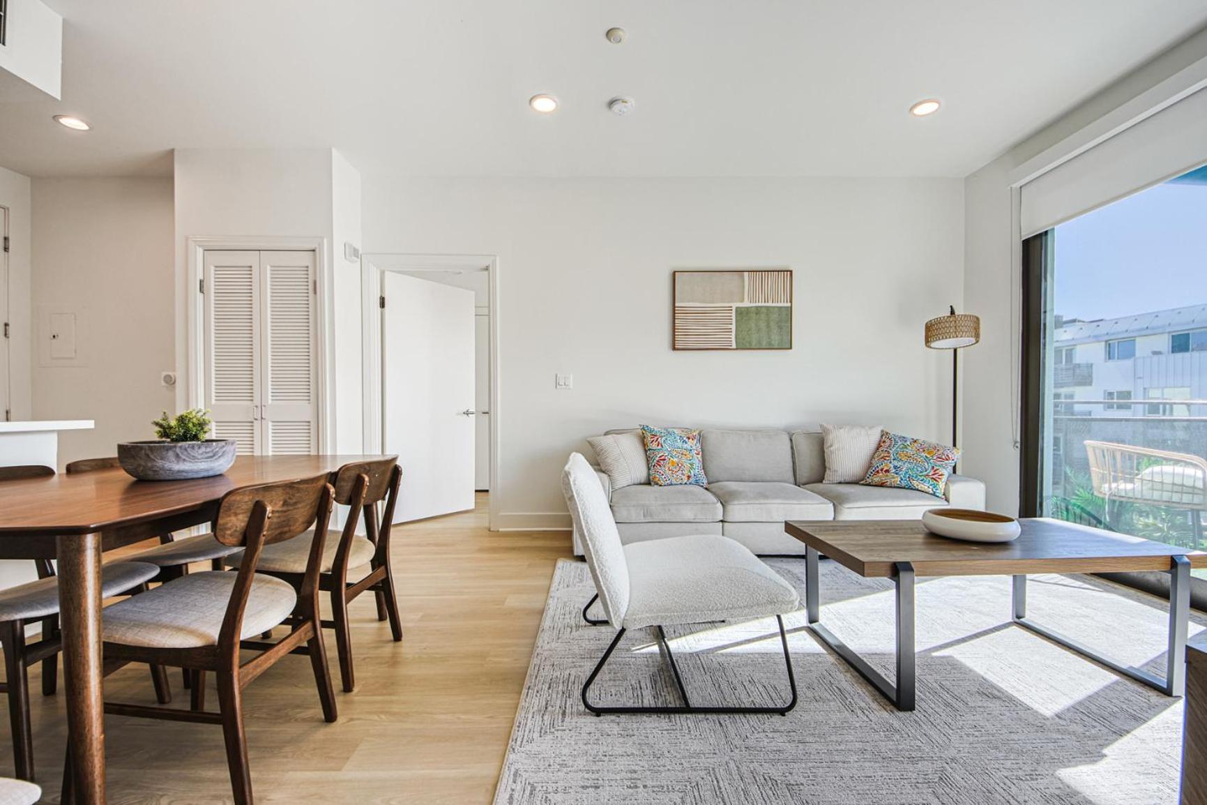 Beachside 2bd 2ba, 12min Walk To Santa Monica Pier * Los Angeles