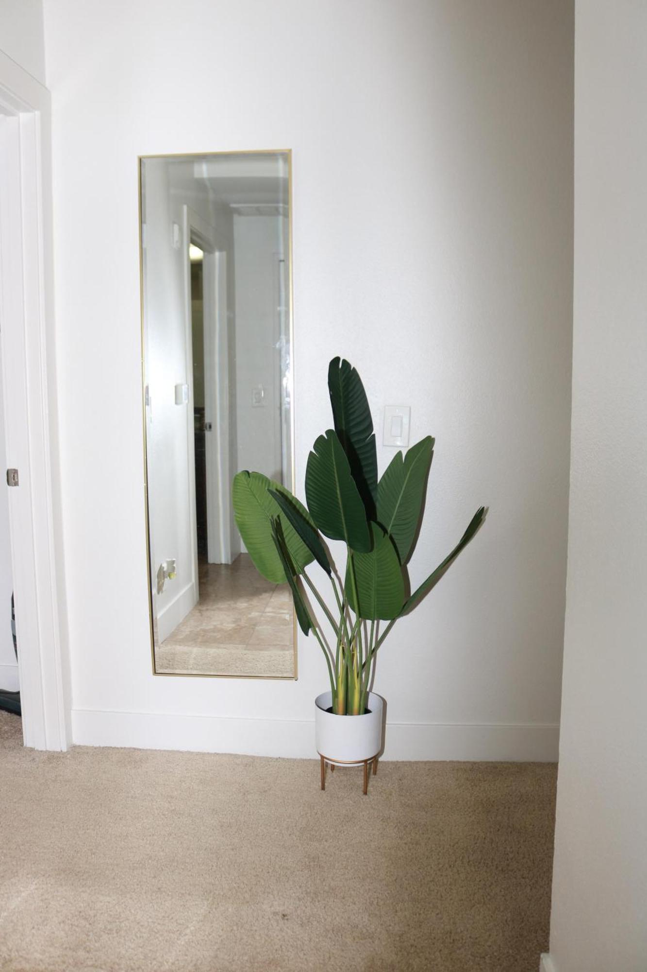Luxury Marina Del Rey With Parking Gym Pool Apartment